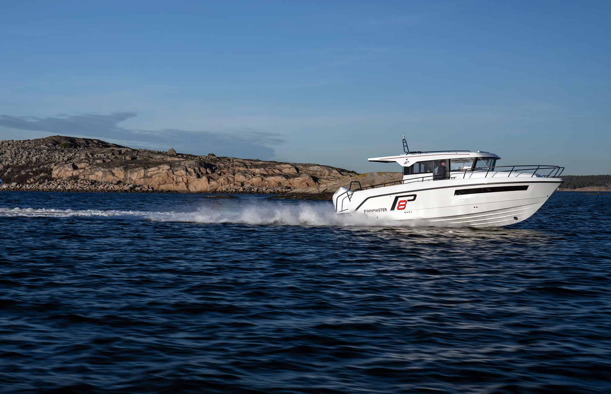 Pilot 8 Barche a Motoren testissä
