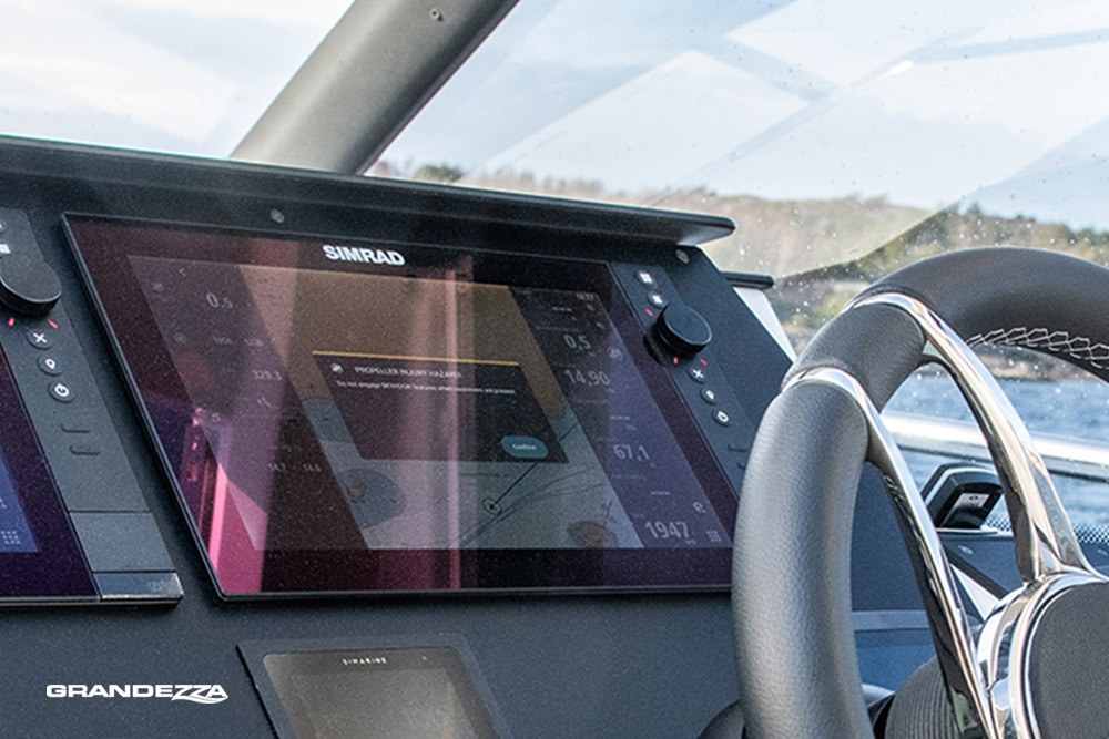 Karttaplotteri 16″ Garmin/Simrad